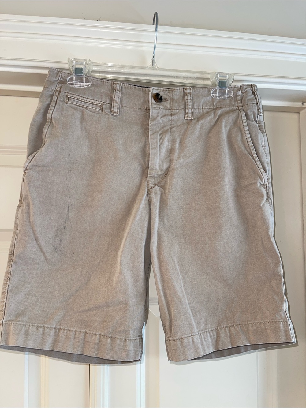 American Eagle Men's Classic Tan Cotton Chino Shorts - Next Level Flex